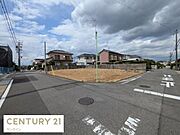 緑豊かな高根台エリアで、子育て家族に最適な利便性と安心感が魅力の全2区画です。のびのび暮らせる新生活を。