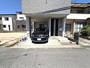 駐車スペースは1台分。ビルトインガレージタイプです。大切なお車を雨や日差しから守ることができます。