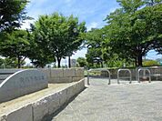 南八下西公園まで2640m