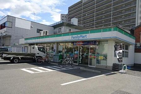 ファミリーマートときはま北花田店まで640m