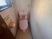 窓付きトイレです！
