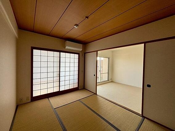 和室のお部屋で...