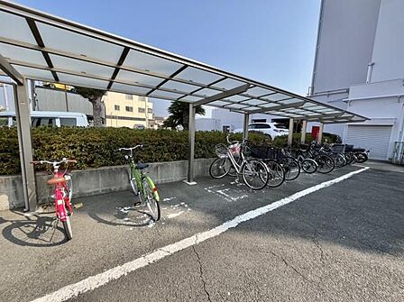 敷地内駐輪場です!