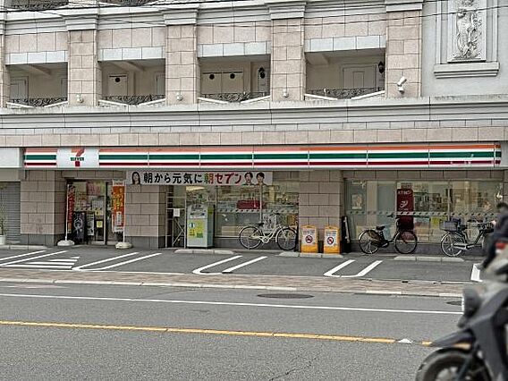 セブンイレブン...