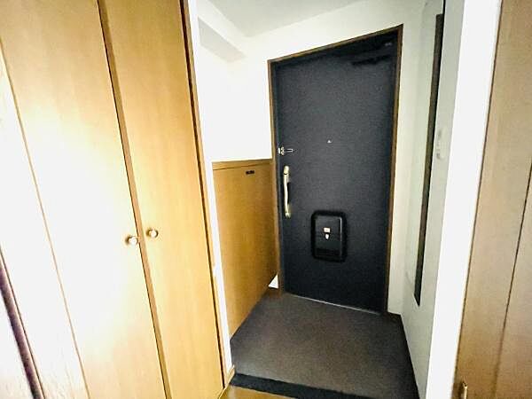 玄関を拡大表示