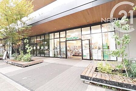 ファミリーマート立川グリーンスプリングス店まで365m