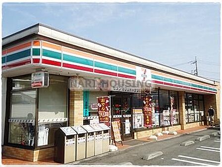セブン-イレブン 東大和立野4丁目店まで552m
