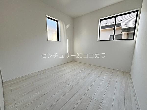 洋室を拡大表示