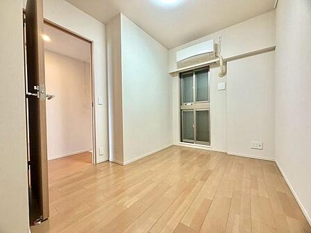 家具の配置もしやすく、ベッドルームや子供部屋に最適です♪