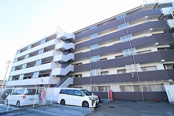 プレミスト見川