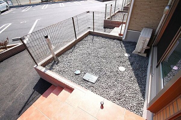 detached 茨城県小美玉市堅倉

地図を見る