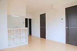 ヴェヌスト C 101号室 1階2LDKのリビング/ダイニング