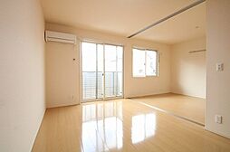 Casa Oriente 103号室 1階1LDKのリビング/ダイニング