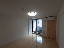 クオーレ メグ 203号室 2階1Kのリビング/ダイニング