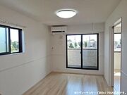 ※参考写真　同建築メーカー施工の同間取完成他物件のものです。色違いの可能性ございます。設備等の違いがある場合がありますので、物件概要設備欄をご確認ください。