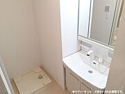 ※参考写真　同建築メーカー施工の同間取完成他物件のものです。色違いの可能性ございます。設備等の違いがある場合がありますので、物件概要設備欄をご確認ください。
