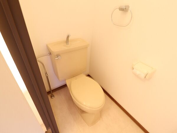 トイレを拡大表示