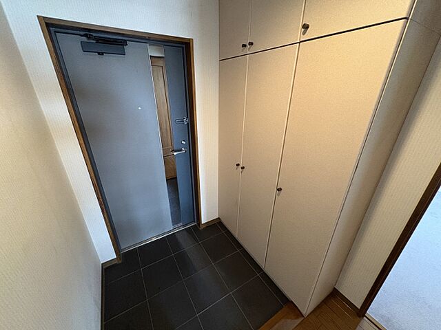 玄関 サーパス末広町 14階/1405号室