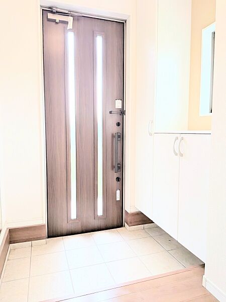 玄関を拡大表示
