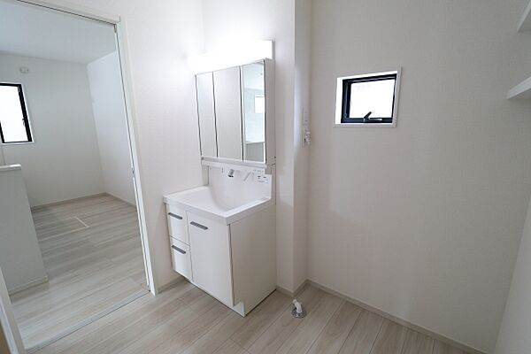 トイレを拡大表示