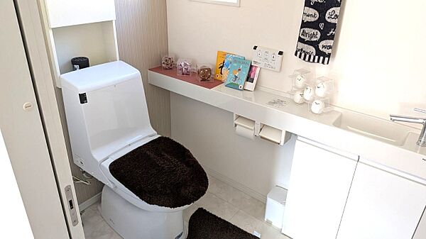 トイレを拡大表示