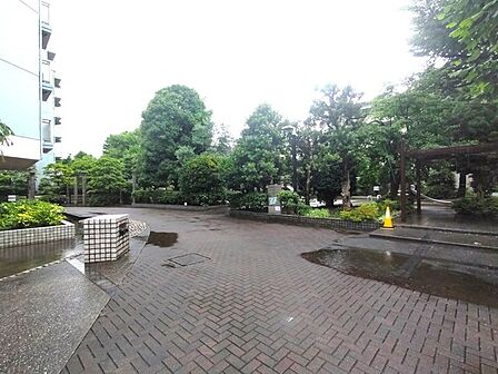 敷地内公園