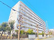 東武東上線「みずほ台」駅から徒歩12分。 全部委託管理の管理体制良好マンションです。