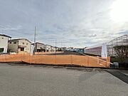 全11区画の開発分譲地（建築条件付き売地） 建物に関しては、指定の設計・施工会社が建築をすることが条件です。