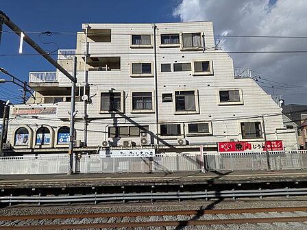 西武柳沢駅まで徒歩約1分と通勤通学便利です。