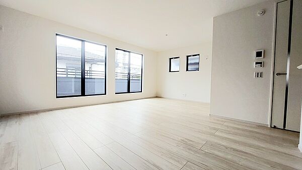 リビング/ダイニングを拡大表示