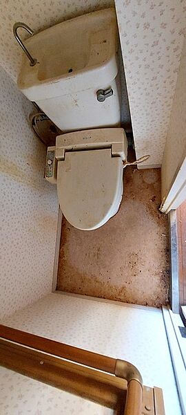 トイレを拡大表示