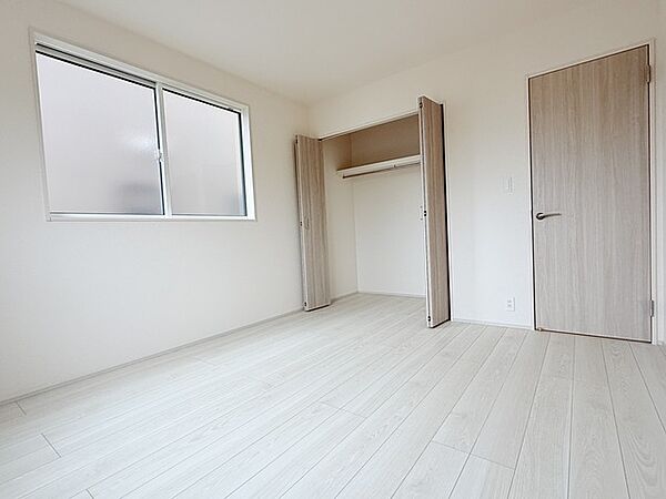 洋室を拡大表示