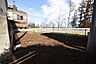 外観：商業施設が徒歩圏内に充実、日々のお買い物も安心な環境です。 