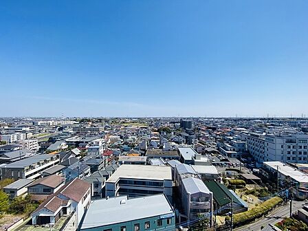 窓から眺める風景は一日の疲れを癒すヒーリングを奏でる、心地の良い時間を演出してくれます。室内も重要ですが、周りの環境もマイホーム選びの大事なポイント