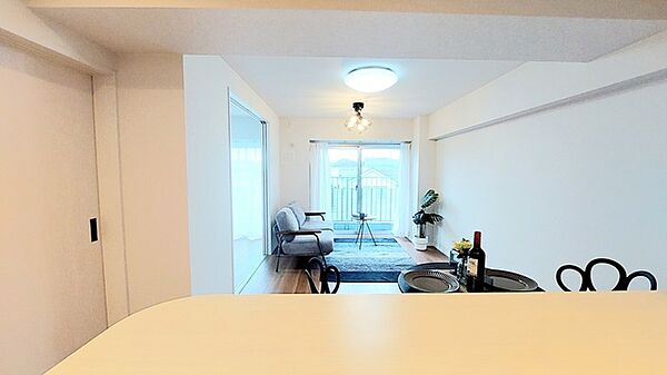 リビング/ダイニングを拡大表示