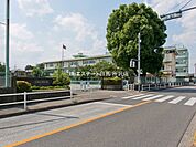 小平第二小学校（570m）