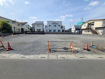 外観:五感で感じる、現地でしかわからない事も沢山ございます。周辺環境なども一緒にご案内いたしますのでお気軽にお問合せください。 外観:五感で感じる、現地でしかわからない事も沢山ございます。周辺環境なども一緒にご案内いたしますのでお気軽にお問合せください。