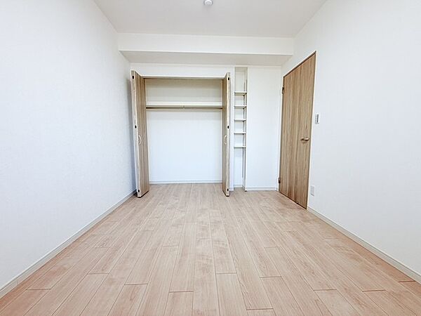洋室を拡大表示
