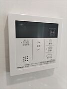 日々の暮らしに寄り添うシンプルな操作パネルが、健やかなリズムを整え、穏やかな時間へと導いてくれます 