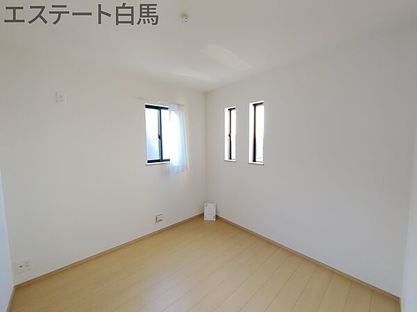 洋室を拡大表示