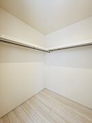 大容量クローゼット付き！家族の成長と共に増える荷物もスッキリ収納。 