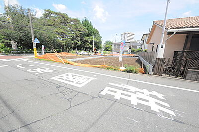 外観:五感で感じる、現地でしかわからない事も沢山ございます。周辺環境なども一緒にご案内いたしますのでお気軽にお問合せください。 外観:五感で感じる、現地でしかわからない事も沢山ございます。周辺環境なども一緒にご案内いたしますのでお気軽にお問合せください。
