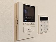 来訪者の顔が見えて安心のＴＶモニター付インターホン。
