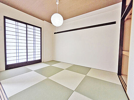 和室があるとやはりどこか心落ち着いてしまいます。客間としてもちょうど良い6帖。