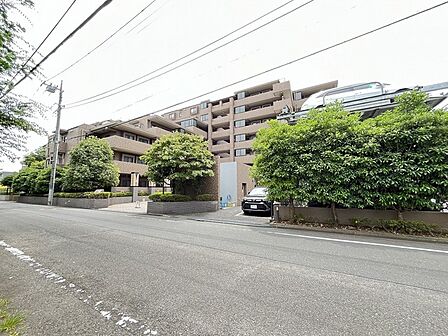 五感で感じる、現地でしかわからない事も沢山ございます。周辺環境なども一緒にご案内いたしますのでお気軽にお問合せください。 