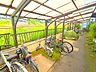 敷地内に屋根付きの駐輪場あり。