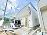 外観：戸建てならではのお庭スペース。BBQやガーデニング、お子様のプールなど、、、、様々な楽しみ方ができるプライベート空間。ご家族皆さままで思いっきりお楽しみください。 