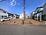 外観：戸建てが立ち並ぶ静かな住宅街。四季折々の移り変わりを感じながら自然と楽しみ、暮らす、そんな毎日を日々の中で感じられる住環境 