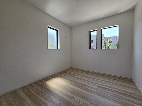 洋室を拡大表示