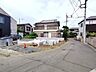 外観：南道路に面しており日中もたくさんの陽が入ります。風通りや周辺環境など実際に現地にてご確認ください。 